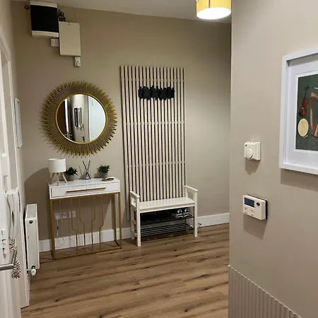 Private In Stunning Shared Newly Refurbished 3* דבלין