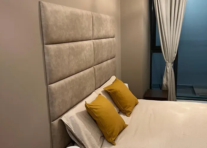Private In Stunning Shared Newly Refurbished בית הארחה 3*