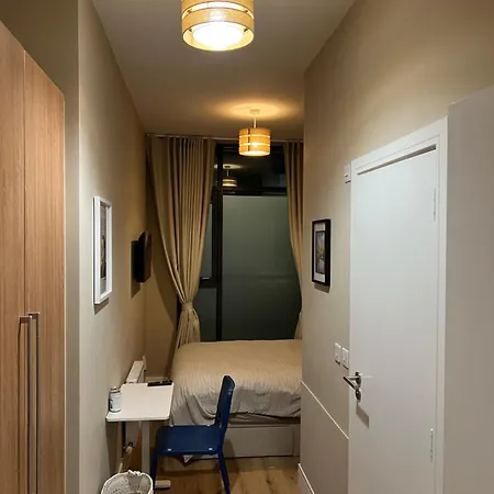 招待所 Private In Stunning Shared Newly Refurbished