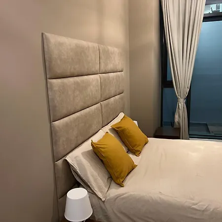 Private In Stunning Shared Newly Refurbished Pensionat 3*