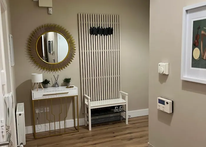 Private In Stunning Shared Newly Refurbished 3* Dublin