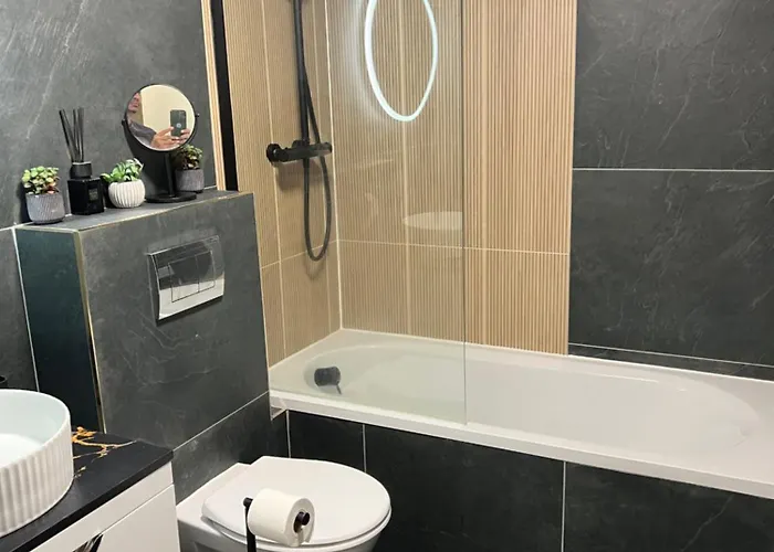 Private In Stunning Shared Newly Refurbished 3* Dublin